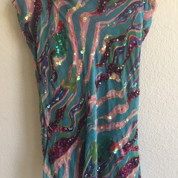 Top - Picture 4 of 8